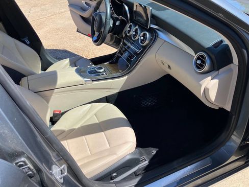Used 2018 Mercedes-Benz C 300 Sedan image 16