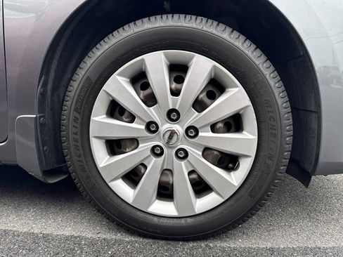 Used 2017 Nissan Sentra S FWD image 8