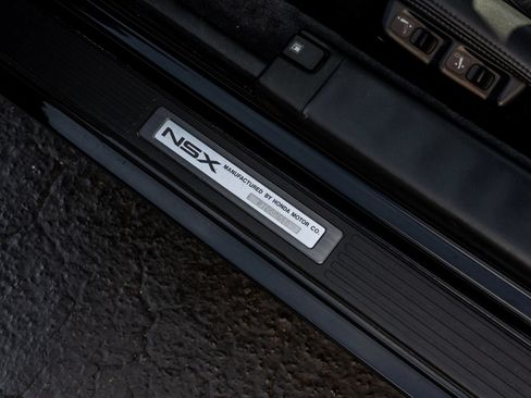 Used 1993 Acura NSX RWD image 73