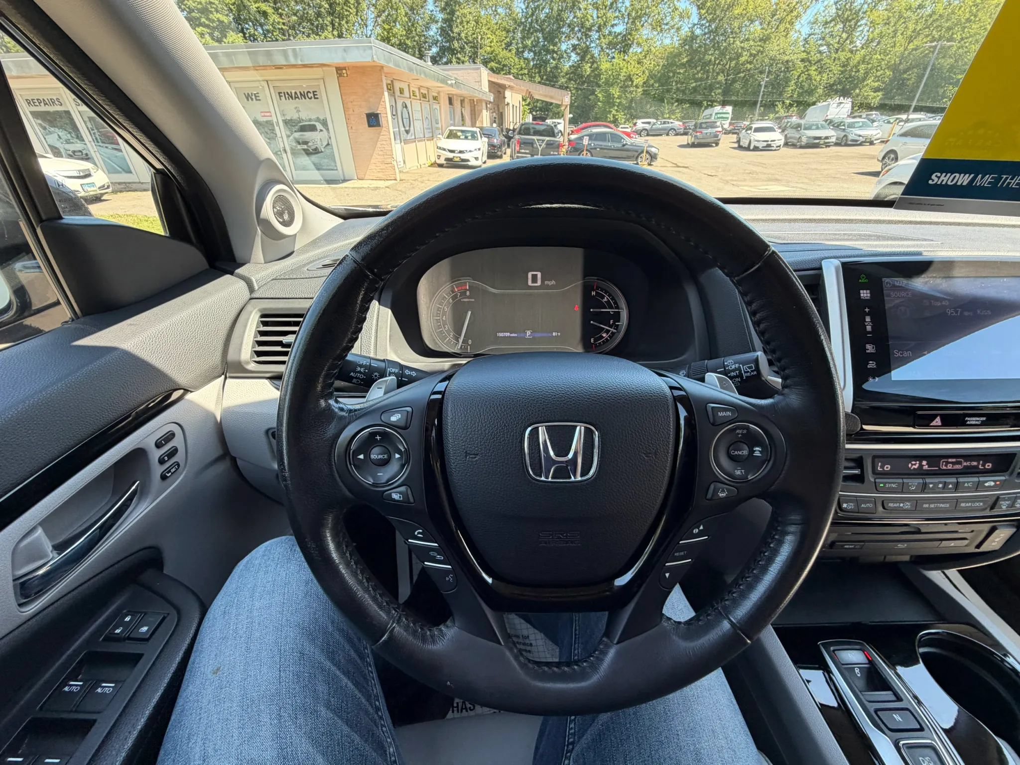 Used 2016 Honda Pilot Touring image 25