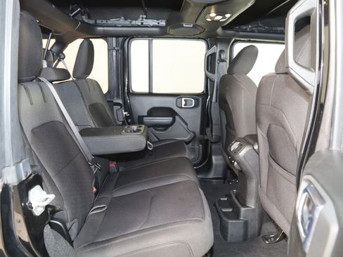 Used 2023 Jeep Wrangler Unlimited w/ Cold Weather Group image 13