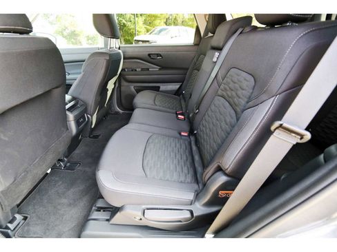 Used 2025 Nissan Pathfinder S w/ Cargo Package image 13