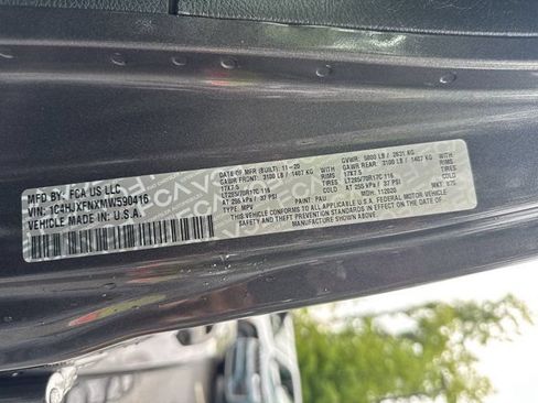 Used 2021 Jeep Wrangler Unlimited Rubicon AWD/4WD image 37