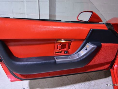 Used 1990 Chevrolet Corvette Coupe image 7