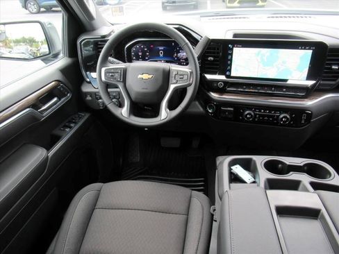 Certified 2025 Chevrolet Silverado 1500 LT image 15