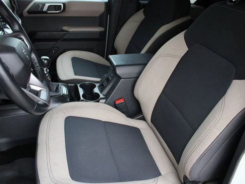 Used 2022 Ford Bronco Big Bend image 5