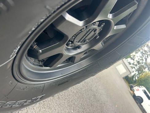 Used 2020 Jeep Gladiator Overland image 35