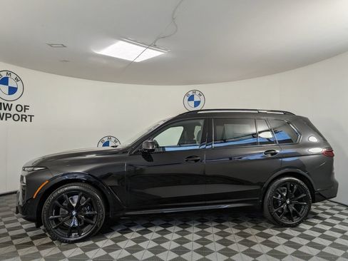 New 2027 BMW X7 xDrive40i w/ M Sport Package AWD/4WD image 9