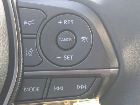 Used 2024 Toyota Camry SE FWD image 29
