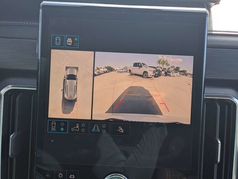 Used 2025 GMC Acadia Elevation FWD image 22
