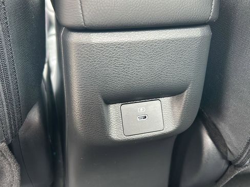 New 2025 Nissan Versa SV w/ Trunk Package image 25