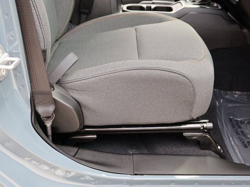 New 2025 Jeep Gladiator Sport image 10