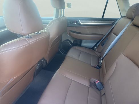 Used 2019 Subaru Outback 2.5i Touring image 26