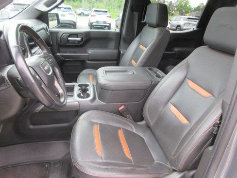 Used 2021 GMC Sierra 1500 AT4 w/ AT4 Value Package AWD/4WD image 16
