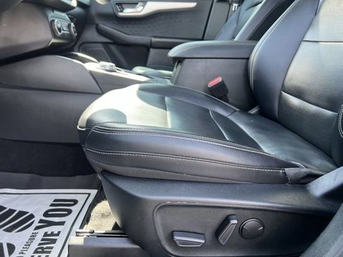 Used 2020 Ford Escape SEL image 27