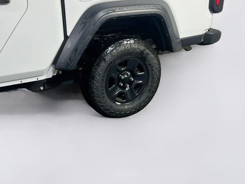Used 2023 Jeep Gladiator Sport w/ Trailer Tow Package AWD/4WD image 28