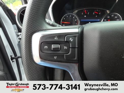 Used 2025 Chevrolet Blazer LT AWD/4WD image 18