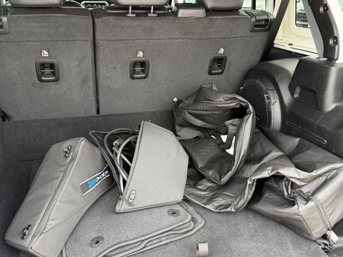 Used 2023 Jeep Wrangler Sahara image 30