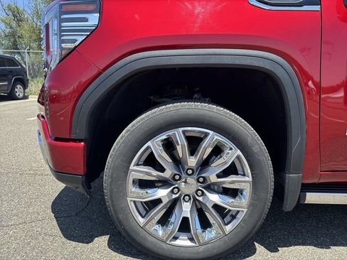 Used 2022 GMC Sierra 1500 Denali w/ Denali Reserve Package AWD/4WD image 39