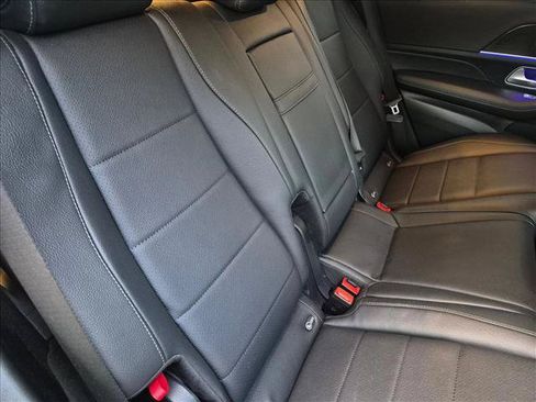 Used 2023 Mercedes-Benz GLS 450 4MATIC image 22