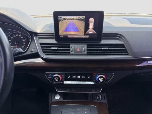 Used 2019 Audi Q5 2.0T Premium AWD/4WD image 16