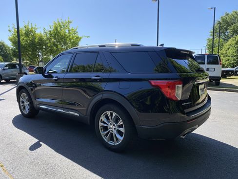Used 2021 Ford Explorer Limited w/ Equipment Group 301A RWD image 7