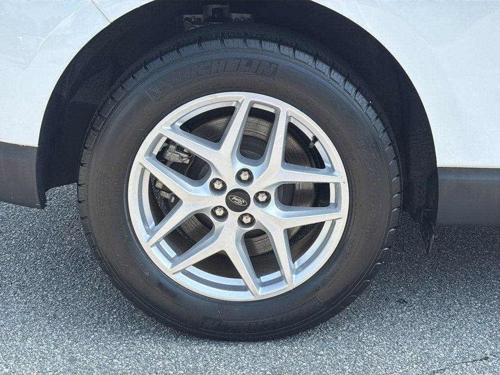 Used 2024 Ford Edge SEL AWD/4WD image 35