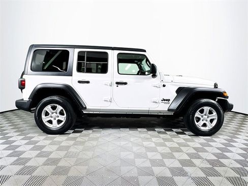 Used 2021 Jeep Wrangler Unlimited Sport image 9