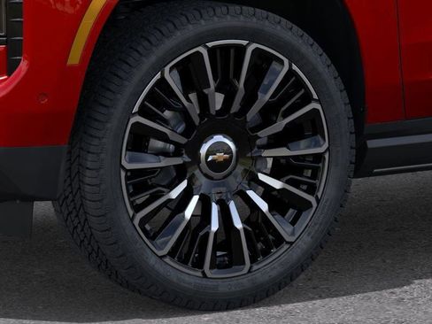New 2026 Chevrolet Tahoe High Country w/ LPO, Get Active Package AWD/4WD image 9