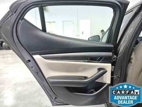 Used 2022 MAZDA MAZDA3 s FWD image 23