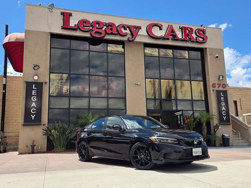 Used 2022 Honda Civic Sport image 2