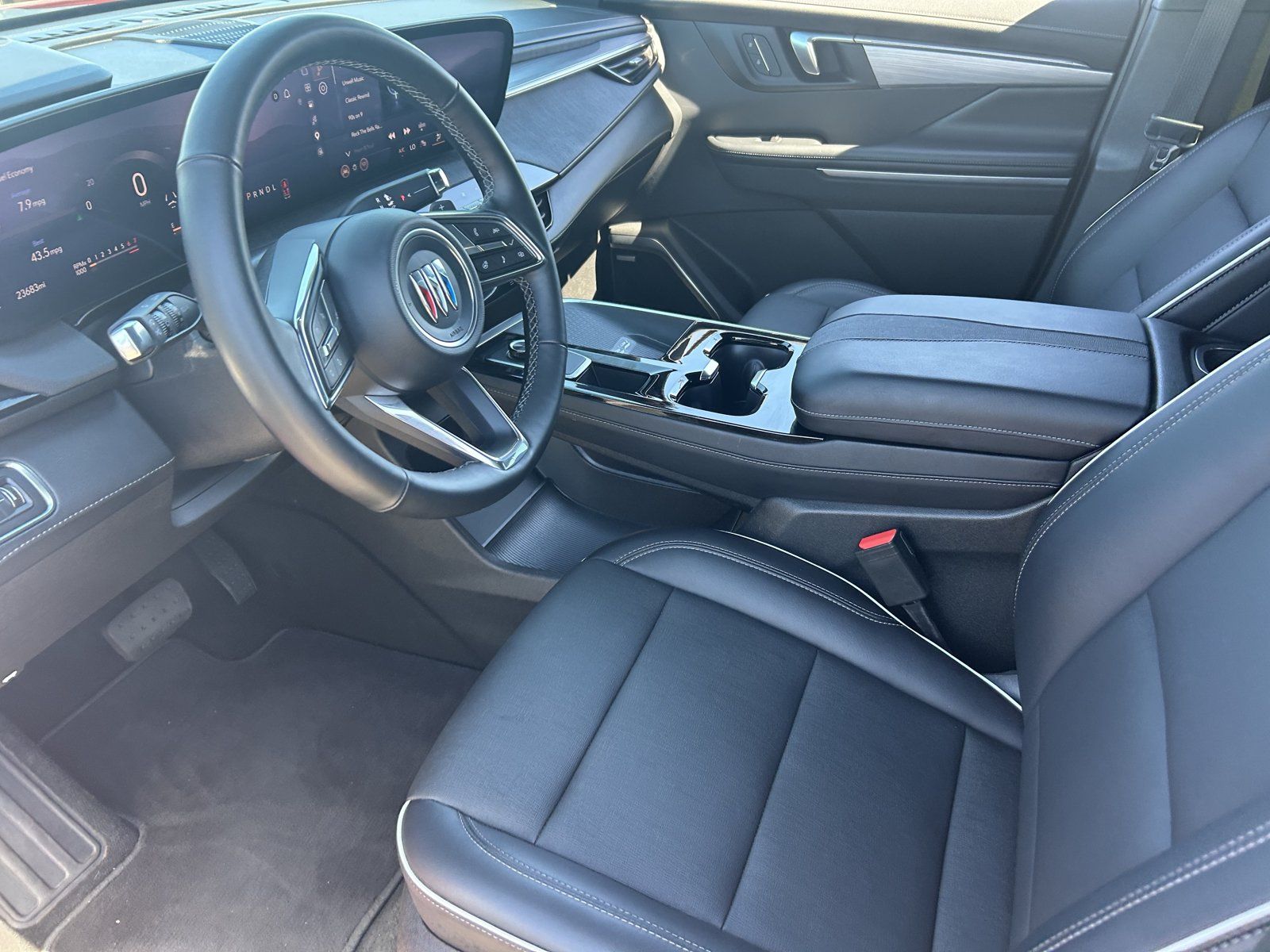 Certified 2026 Buick Enclave Preferred FWD image 27