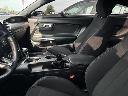 Used 2019 Ford Mustang GT RWD image 7