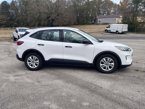 Used 2021 Ford Escape S image 2