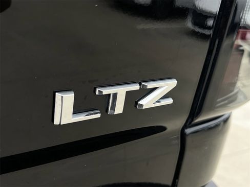 Used 2024 Chevrolet Silverado 2500 LTZ w/ LTZ Plus Package image 6