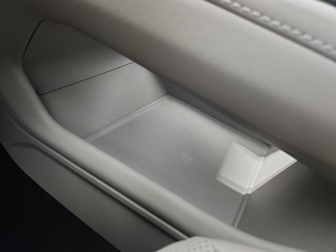 New 2026 Volkswagen Atlas SE FWD image 27