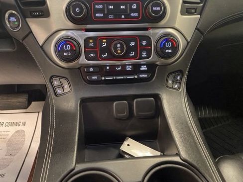 Used 2016 GMC Yukon SLT AWD/4WD image 34