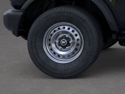 New 2025 Ford Bronco 4-Door image 21