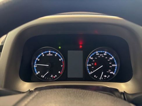 Used 2018 Toyota RAV4 LE w/ All Weather Liner Package image 28