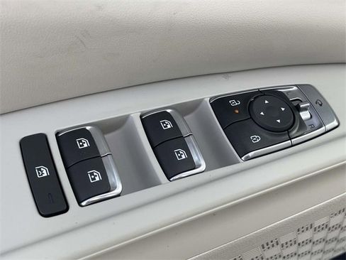 New 2026 Kia Carnival EX image 27