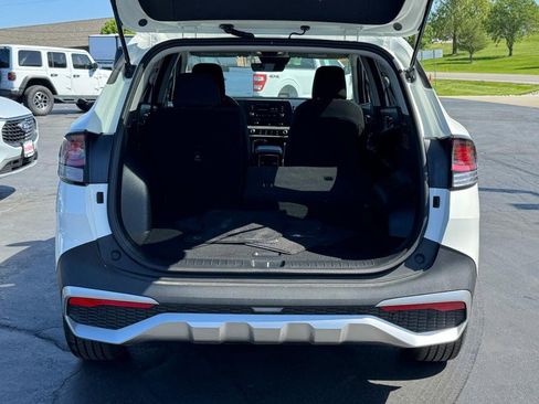 Used 2023 Kia Sportage LX AWD/4WD image 5