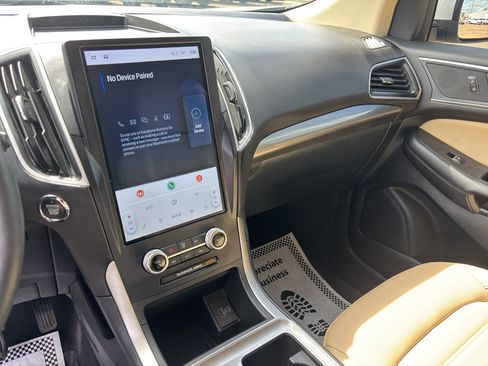 Used 2024 Ford Edge SEL w/ Convenience Package image 31