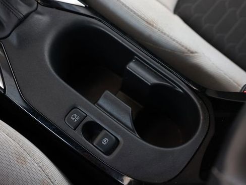 Used 2024 Toyota Corolla SE FWD image 40