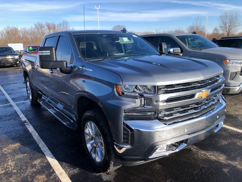 Used 2019 Chevrolet Silverado 1500 LTZ w/ LTZ Plus Package image 3