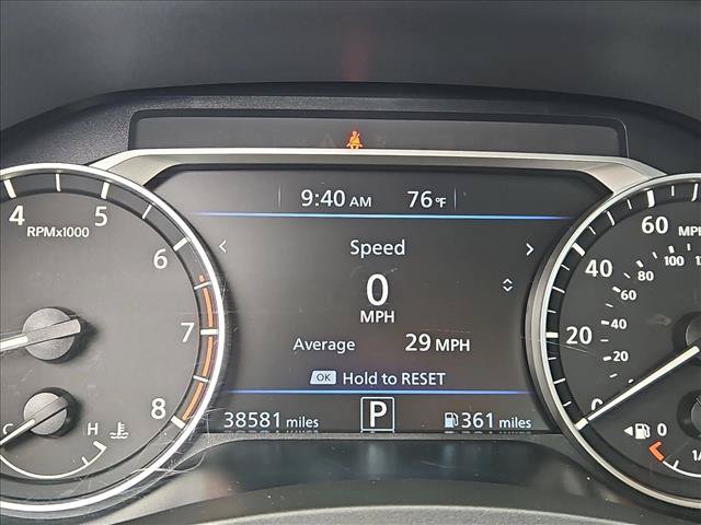 Used 2025 Nissan Altima 2.5 SV FWD image 13