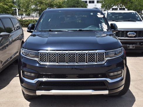 Used 2023 Jeep Grand Wagoneer Series III AWD/4WD image 3