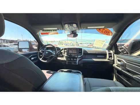 Used 2024 RAM 2500 Big Horn AWD/4WD image 12