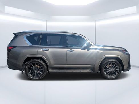 Used 2024 Lexus LX 600 F Sport AWD/4WD image 2