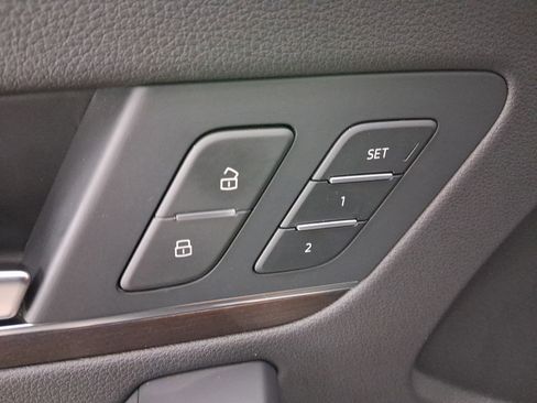 Used 2023 Audi Q5 2.0T Premium image 12