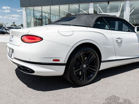 Certified 2022 Bentley Continental GT AWD/4WD image 13